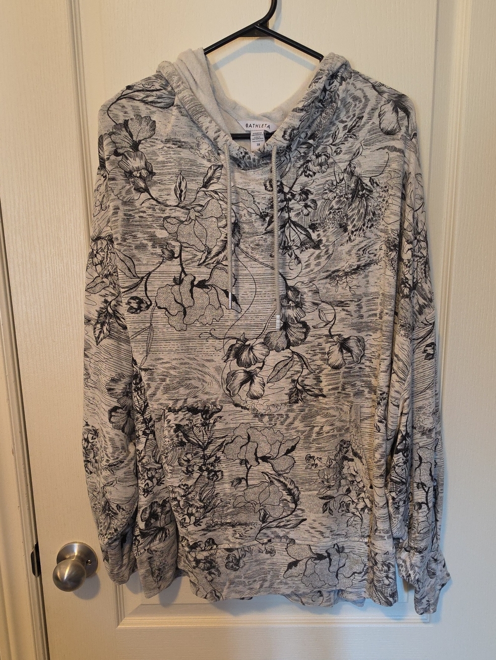 Athleta Light Gray Printed Hoodie Sweatshirt